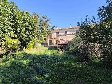 Foto Rustico a Montefiascone Centro di 120 m² con 6 locali in vendita