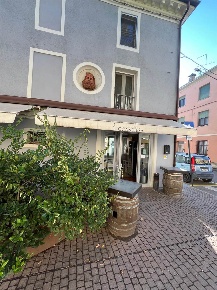 Foto Attività commerciale a Rio Saliceto Centro di 250 m² con 6 locali