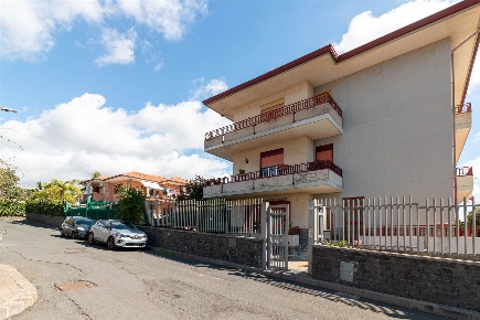 Foto Appartamento in Via Siracusa 21, Tremestieri Etneo Centro di 159 m²