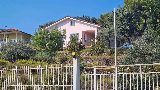 Foto Casa indipendente in Via Castello Romano, Laigueglia di 130 m²