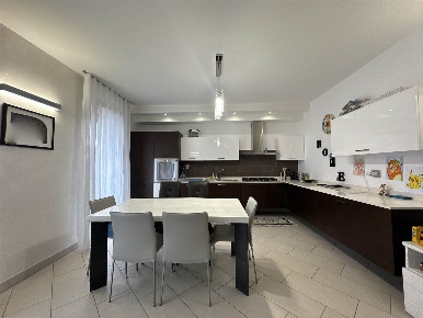 Foto Appartamento a Chioggia Sottomarina di 80 m² con 2 locali in vendita