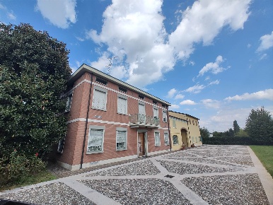 Foto Appartamento in VIA VITTORIO VENETO 37, Reggiolo Centro di 808 m²