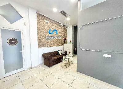 Foto Attività commerciale in VIA ROSSI 37, Caserta Corso Trieste di 80 m²