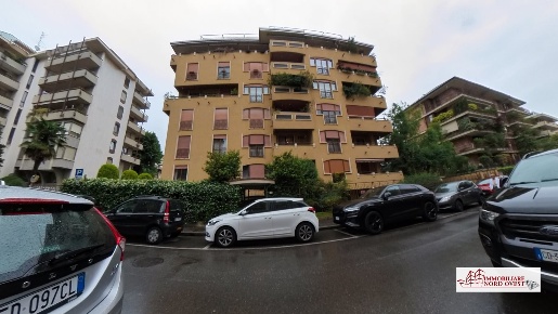 Foto Appartamento in Via Giuseppe Castiglioni, Busto Arsizio Frati di 95 m²