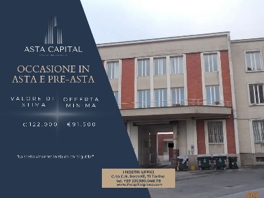 Foto Appartamento in Strada del Drosso, Torino di 162 m² con 6 locali