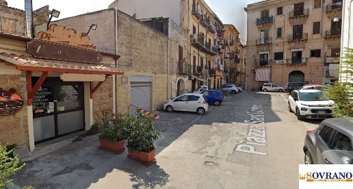 Foto Locale commerciale a Palermo Tribunale di 65 m² con 1 locali