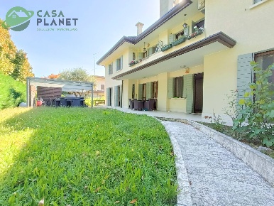 Foto Appartamento in VIA SVEVO, Mogliano Veneto Centro di 280 m² in vendita