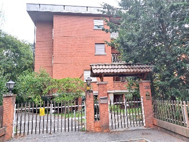 Foto Appartamento in Via Servais, Torino Parella di 120 m² con 4 locali