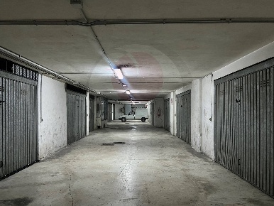 Foto Magazzino in viale cappuccini, Lanciano di 126 m² in vendita