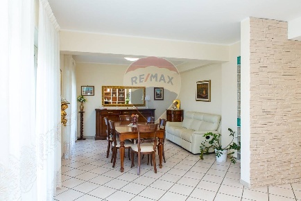 Foto Appartamento in Via Sebastiano Catania, Catania di 130 m² con 4 locali