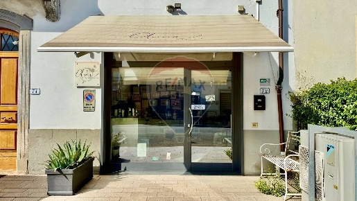 Foto Attività commerciale in Via della repubblica, Empoli di 50 m²