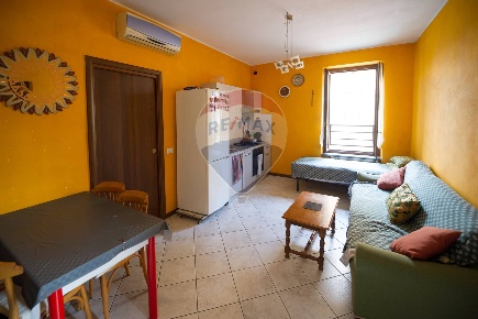 Foto Appartamento in Via Indipendenza, Mezzago Centro di 77 m² con 3 locali