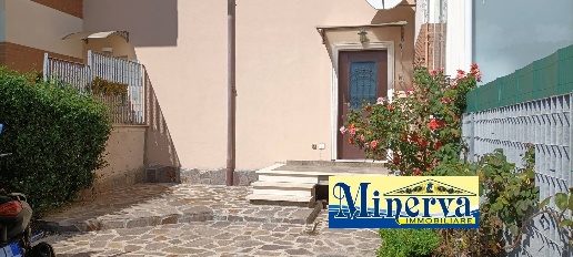 Foto Appartamento in Via Monte Cardoneto, Nettuno di 130 m² con 4 locali
