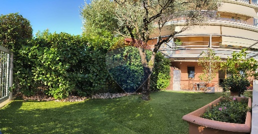 Foto Appartamento in via Marzanica, Torre Boldone Centro di 175 m²
