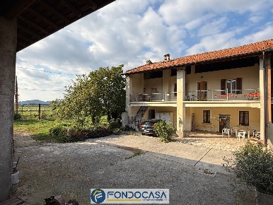 Foto Rustico a Ospitaletto di 315 m² con 7 locali in vendita
