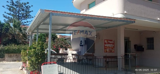 Foto Attività commerciale in Viale della Pace, Scicli Cava D'aliga di 65 m²