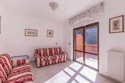 Foto Appartamento in via Martiri di Belfiore, Bracciano Centro di 90 m²