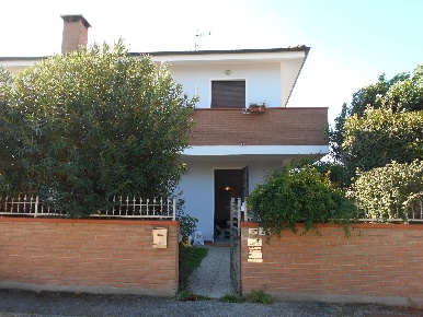 Foto Casa indipendente in VIA NAMIBIA, Portomaggiore Centro di 115 m²