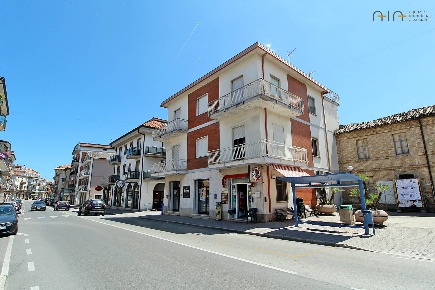 Foto Locale commerciale in Via Torino, San Benedetto del Tronto di 51 m²