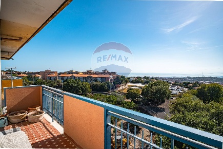 Foto Appartamento in Via Etnea, Gravina di Catania Centro di 125 m²