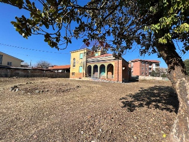 Foto Attività commerciale in via sant anna, Rivarolo Canavese Centro