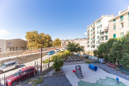 Foto Appartamento in via mura del molo, Genova Molo di 90 m² con 4 locali