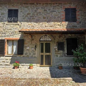 Foto Rustico in -, Caprese Michelangelo Centro di 250 m² con 10 locali