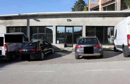 Foto Ufficio in Via Lodorina, Erba Centro di 139 m² con 1 locali in vendita