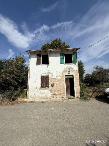 Foto Casa indipendente in Via Monti Vitali, Lesignano de' Bagni di 60 m²