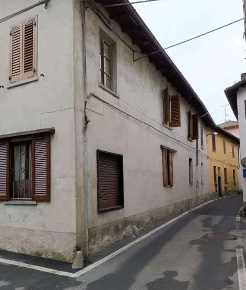 Foto Appartamento in Via Cesare Battisti, Alzate Brianza Centro di 93 m²