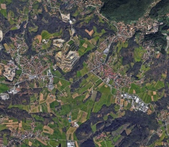 Foto Terreno agricolo in Località Colverde, Colverde Gironico Al Piano