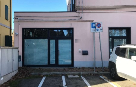 Foto Ufficio in via Gramsci, Malalbergo Altedo di 162 m² con 1 locali