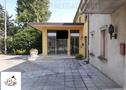 Foto Appartamento in Via Belle Arti, Cerea Asparetto di 146 m² con 6 locali