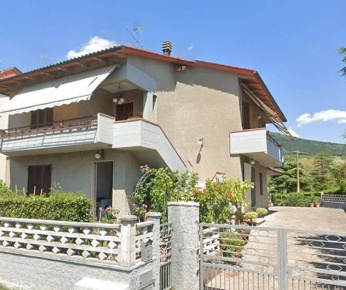 Foto Appartamento in Via Montalese, Pistoia Santomato di 127 m² in vendita