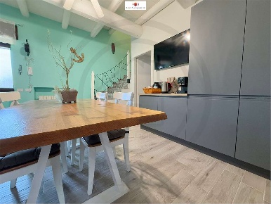 Foto Casa indipendente in via Addolorata, Carugo Centro di 150 m²