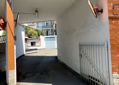 Foto Box in Strada Rebaude, Moncalieri Santa Brigida di 14 m² con 1 locali
