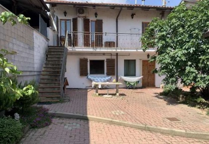 Foto Appartamento in Via Monte Grappa, Riva presso Chieri Centro di 111 m²