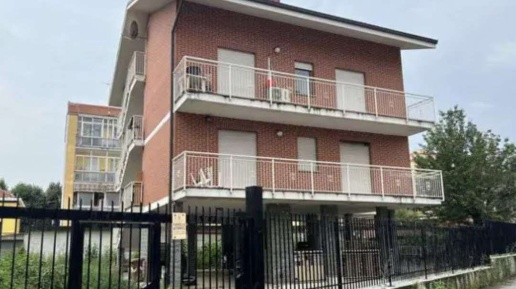 Foto Appartamento in Via Goito, Grugliasco Centro di 105 m² con 6 locali