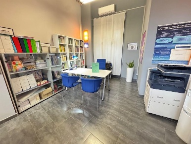 Foto Ufficio in via Caronni, Monza San Biagio di 55 m² con 2 locali