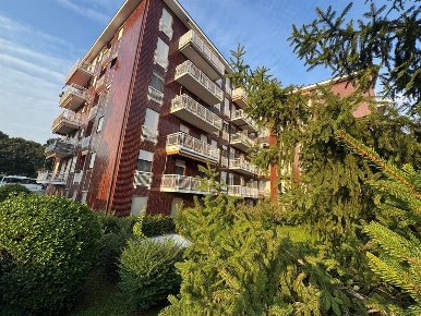 Foto Ufficio in via Gaslini, Monza Viale Libertà di 97 m² con 4 locali