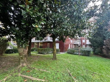 Foto Ufficio in via Gaslini, Monza Viale Libertà di 97 m² con 4 locali