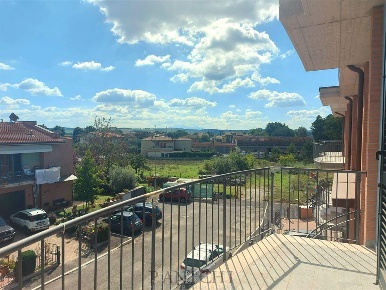 Foto Appartamento in Via A.C.Tolomei, Asciano di 103 m² con 4 locali