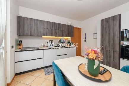 Foto Appartamento a Desenzano del Garda di 103 m² con 3 locali in vendita