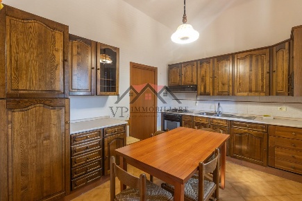Foto Appartamento a Pomarance Montecerboli di 90 m² con 4 locali in vendita