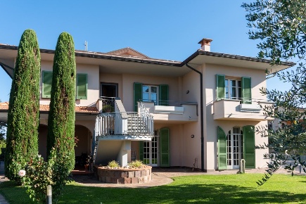 Foto Attico a Casciana Terme Lari Quattro Strade di 230 m² con 10 locali