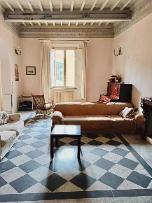 Foto Appartamento a Pisa San Francesco di 210 m² con 8 locali in vendita