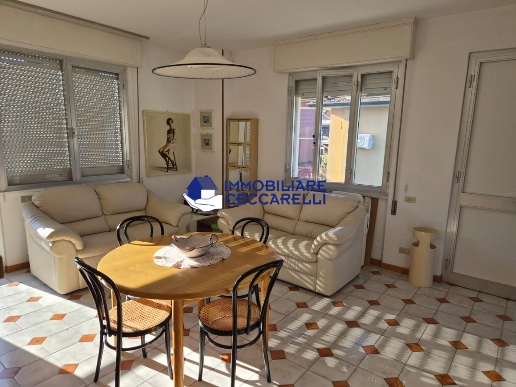 appartamento in vendita a Massa in zona Marina di Massa