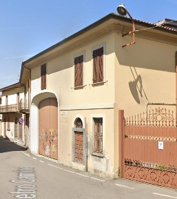 Foto Locale commerciale a Besana in Brianza Centro di 3005 m² con 4 locali