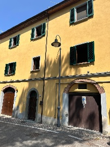 Foto Appartamento a Campiglia Marittima di 90 m² con 4 locali in vendita