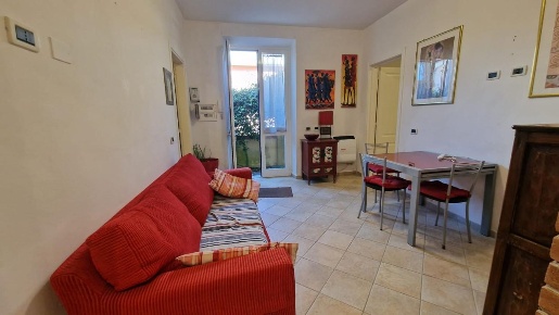 Foto Casa indipendente a Carrara Marina di Carrara di 59 m² con 4 locali